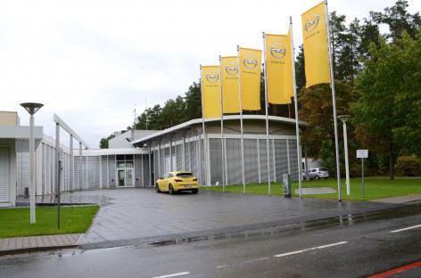 Besuch beim OPC Trainingscenter im Opel Testcenter Dudenhofen