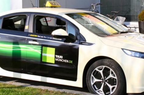 Umwelt Taxi München jetzt mit Opel Ampera unterwegs